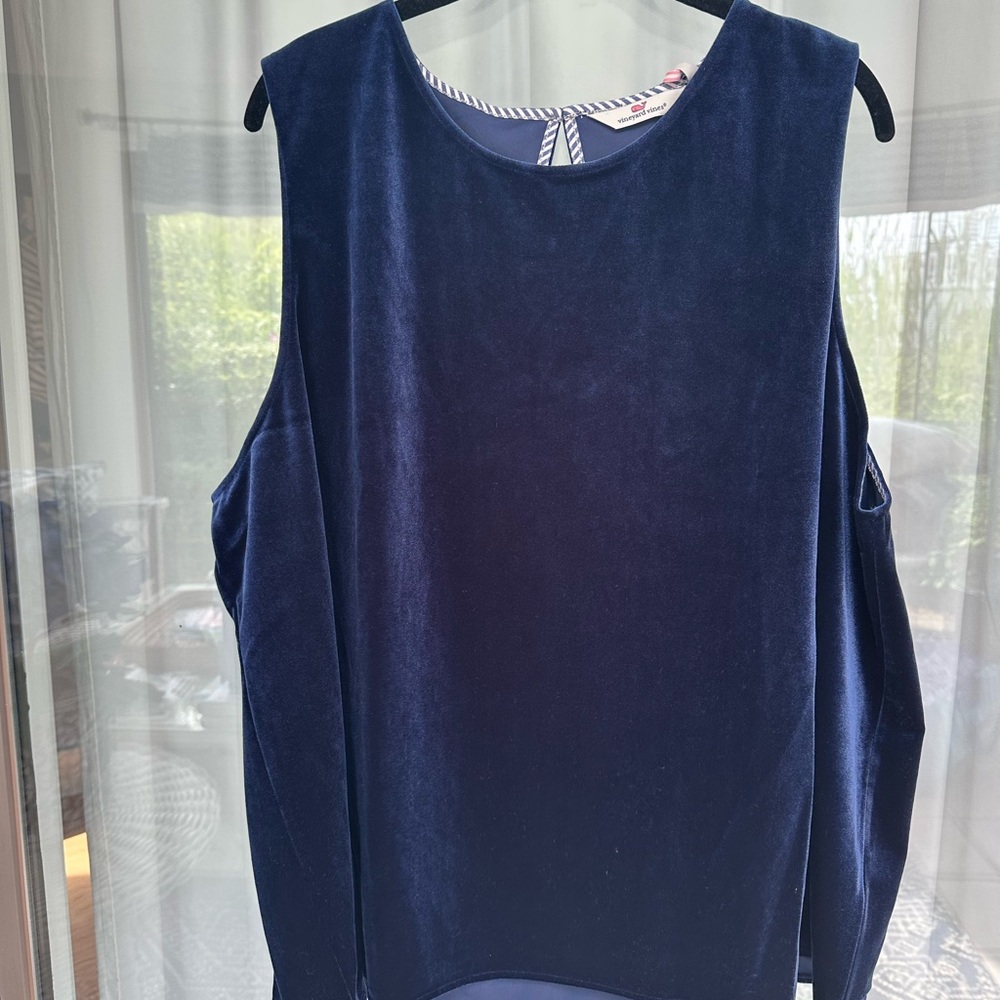 NWT Vineyard Vines Deep Bay Velvet Shell